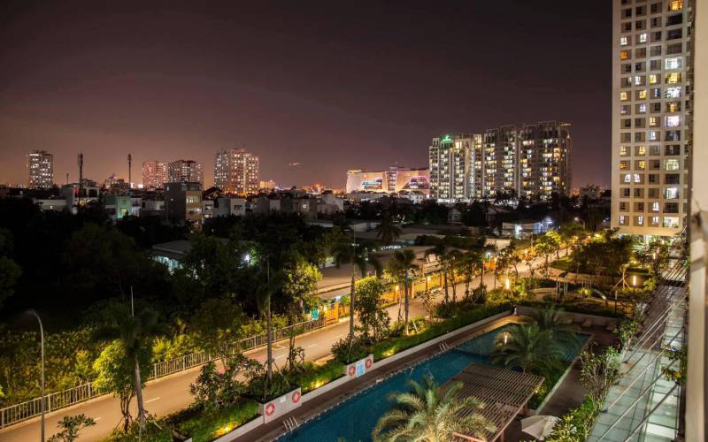 opal riverside thủ đức về đêm